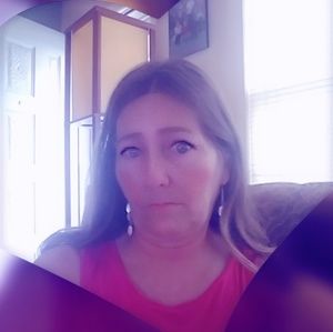 Meet your Posher, Deborah